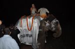 Paris Hilton arrives on an elephant at Shane Falguni bash in Cafe Fresh, Goa on 2nd Dec 2012 (47).JPG